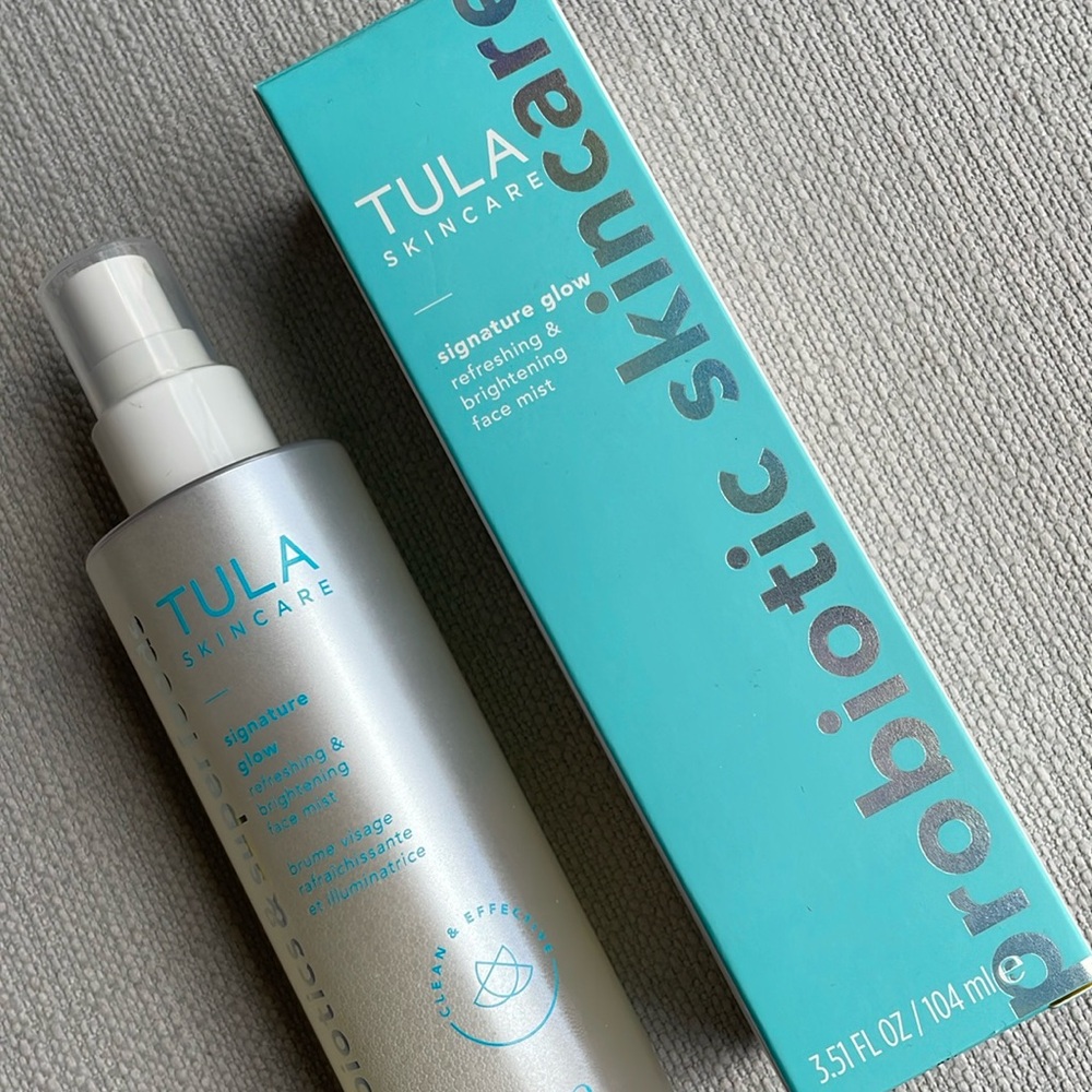 Tula signature glow Refreshing & brightening face mist - Picture 8 of 10